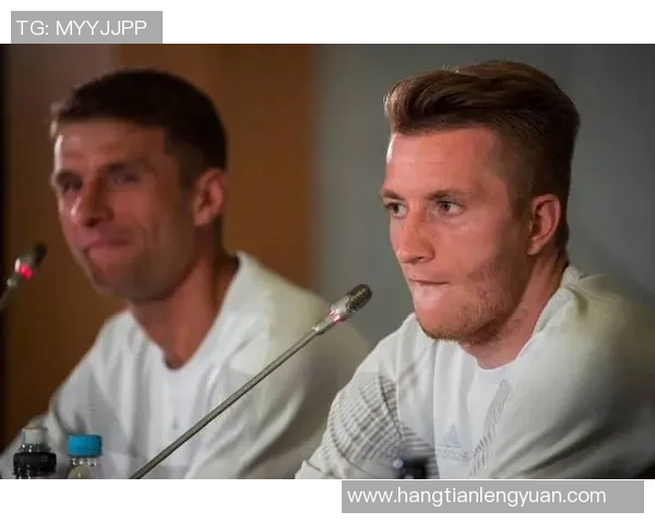 德国矮个子足球明星的传奇故事与不屈精神展现了体育的无限可能 德国矮个子足球明星的传奇故事与不屈精神展现了体育的无限可能