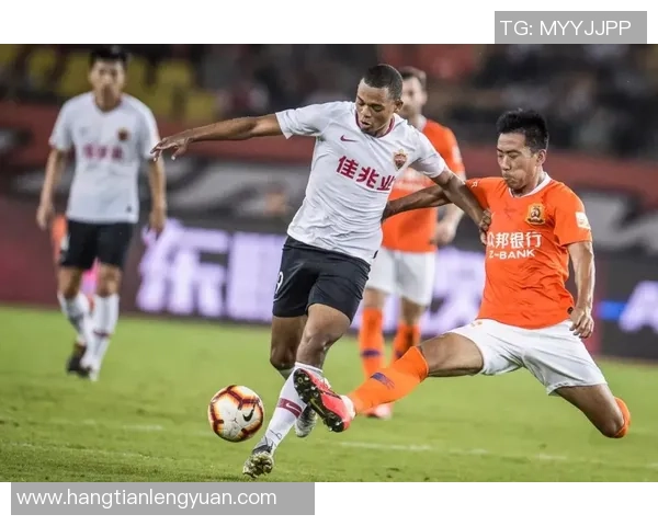 武汉足球队与深圳足球队耐力对决赛后分析与反思 武汉足球队与深圳足球队耐力对决赛后分析与反思